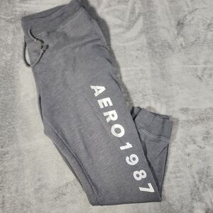 Aeropostale Sweatpants Men's Medium Gray Fleece Joggers AERO 1987 Logo Cuffed